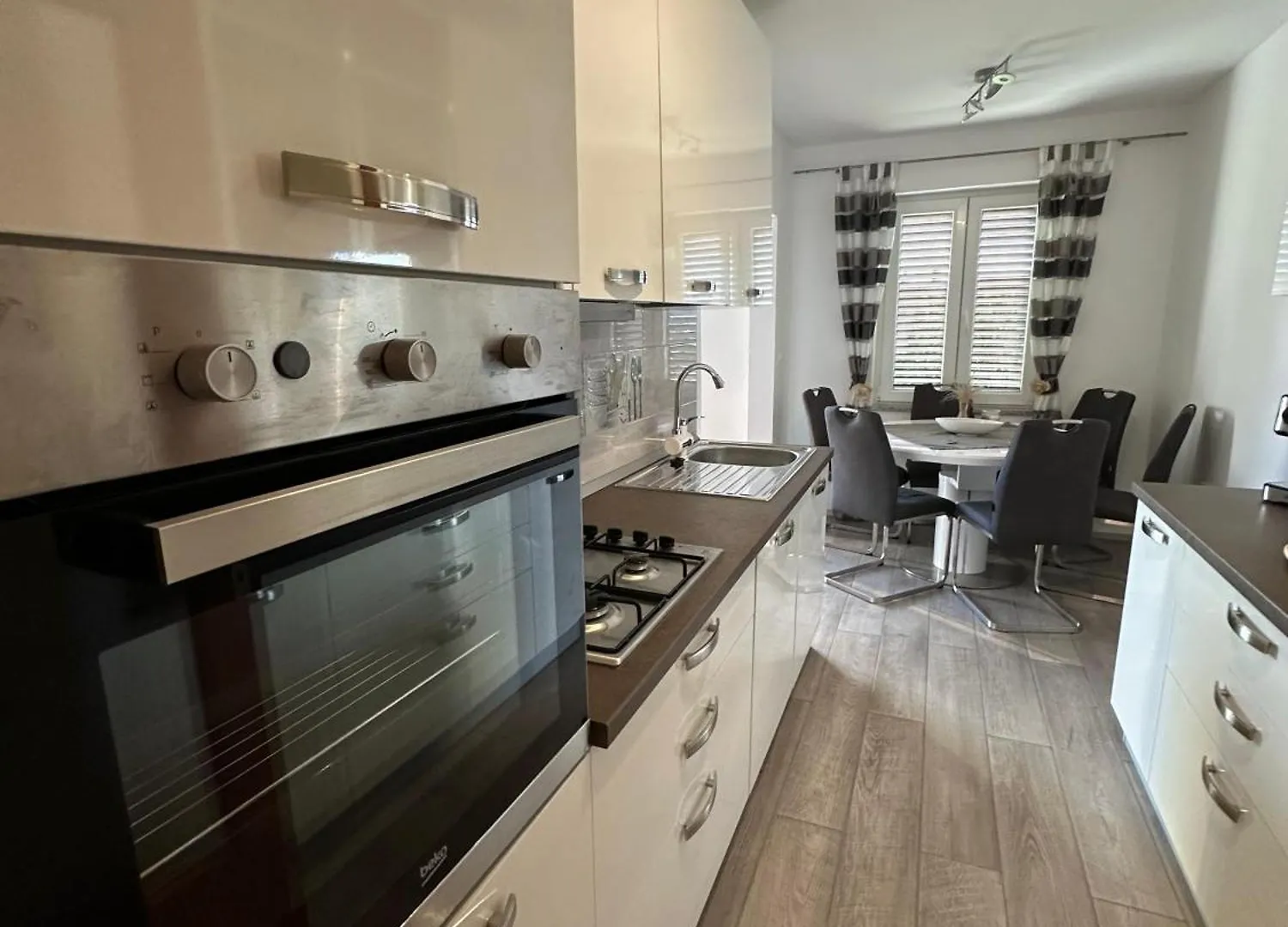 Apartman Ivica Crikvenica 0*,  Croatia